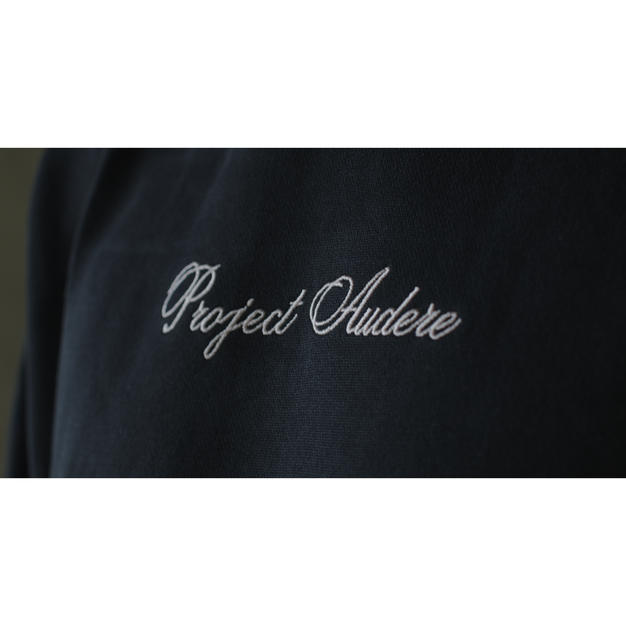 “AE HOODIE”